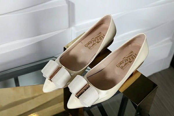 Ferragamo Shallow mouth flat shoes Women--030